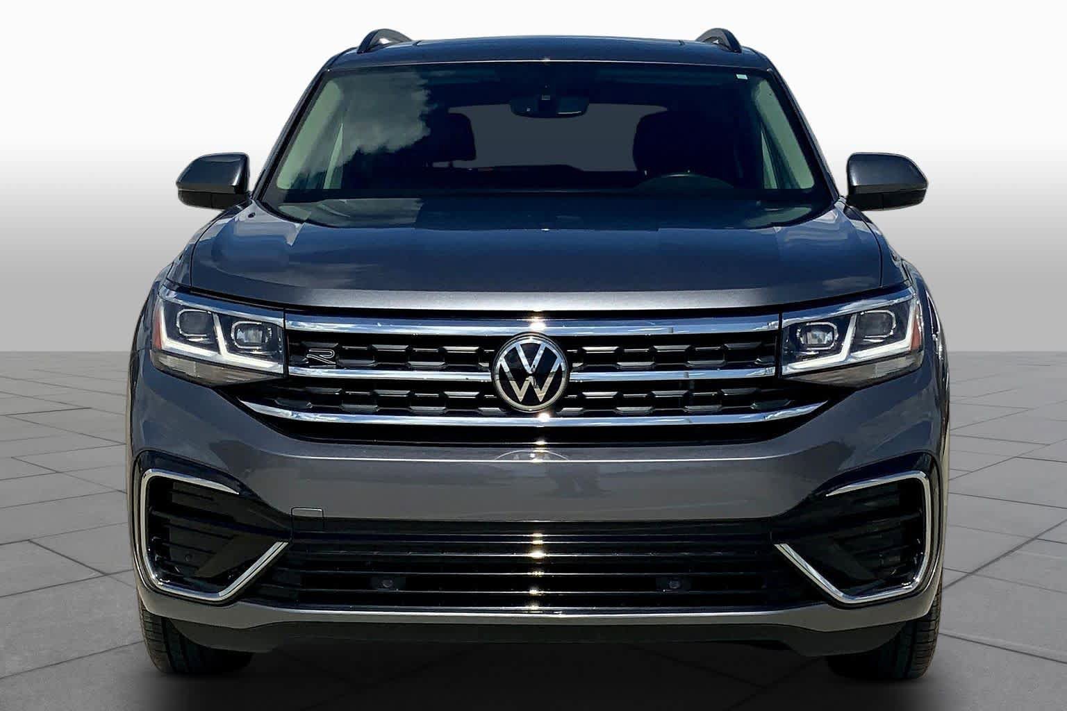 Used 2021 Volkswagen Atlas SE w/ Panoramic Sunroof Package image 3