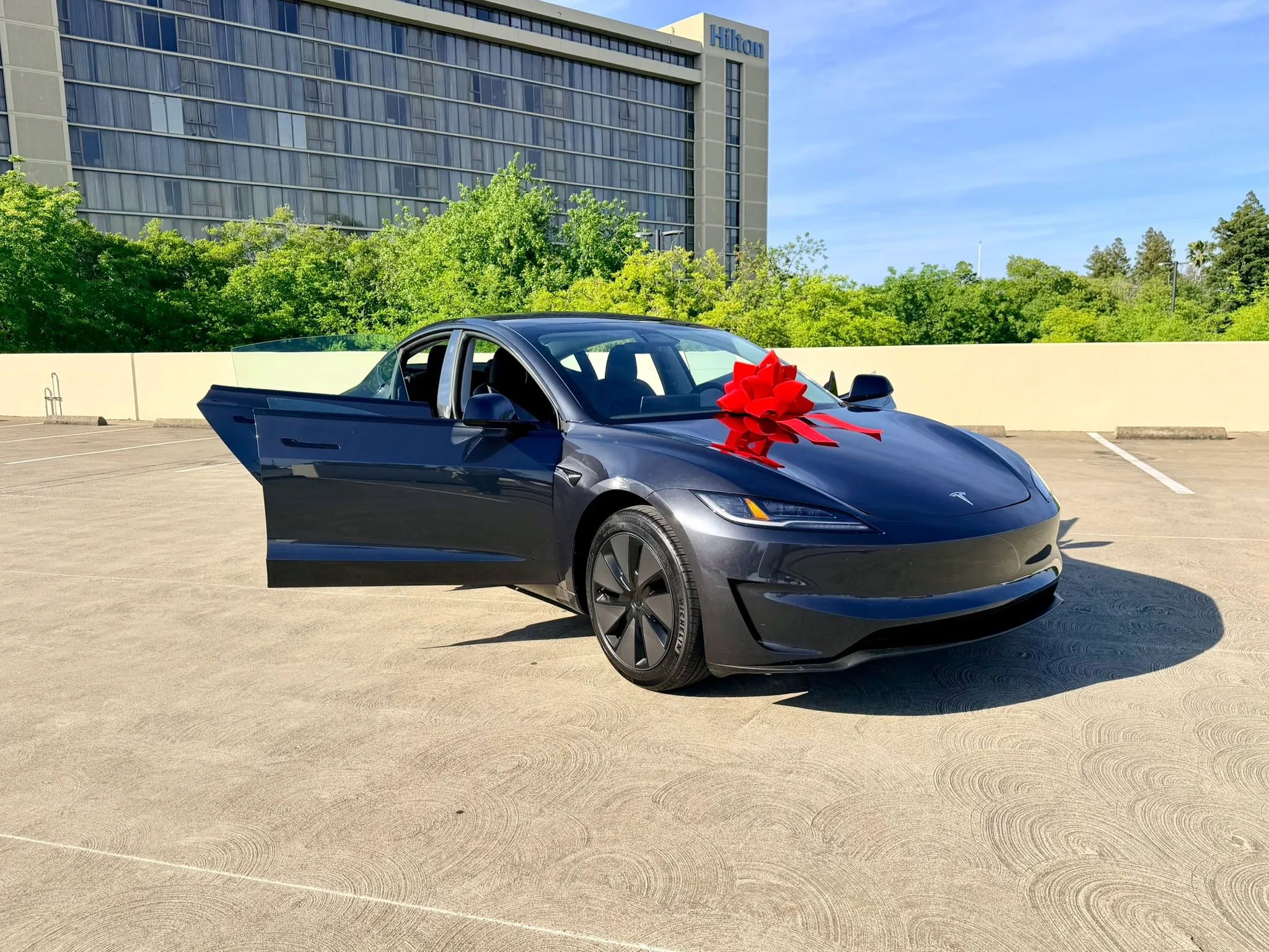 Used 2025 Tesla Model 3 Long Range RWD image 31