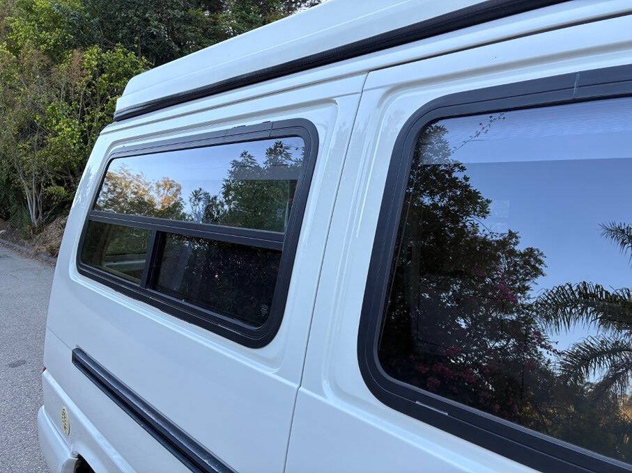 Used 2003 Volkswagen Eurovan Camper FWD image 25