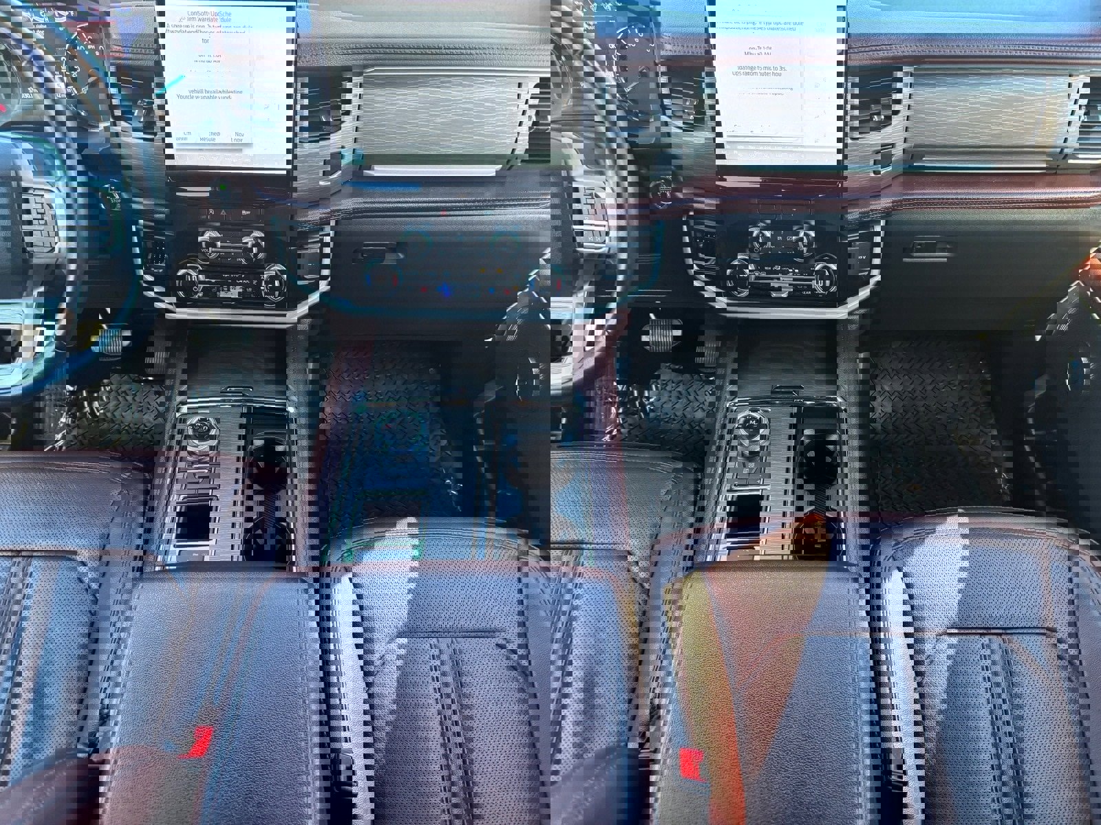 Used 2024 Ford Expedition Limited image 15