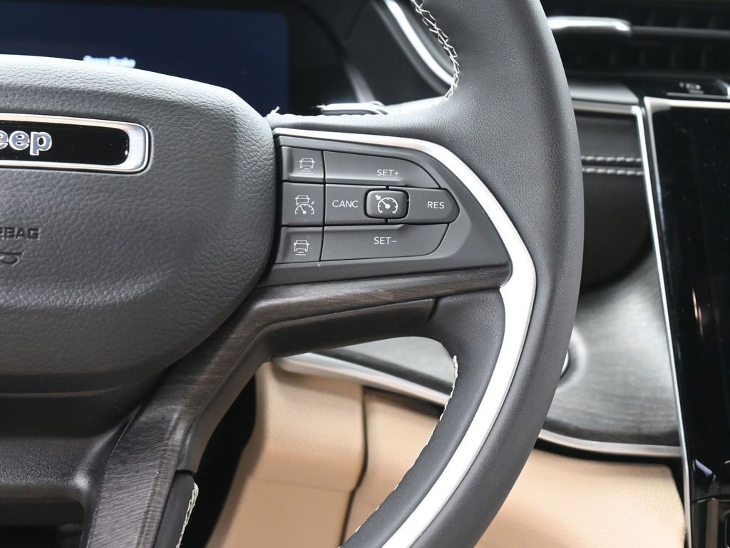 Used 2024 Jeep Grand Cherokee L Limited w/ Trailer Tow Package image 31