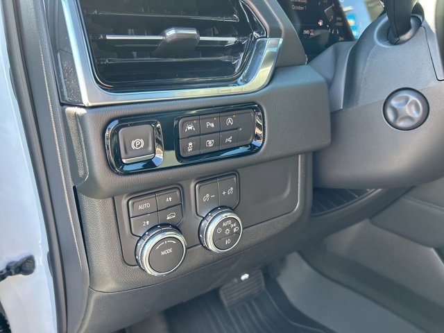 New 2026 GMC Yukon Denali w/ Sun & Power Step Package image 22