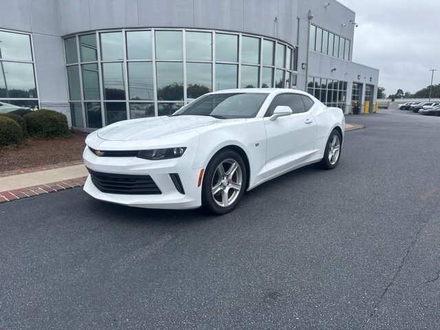 Used 2016 Chevrolet Camaro LT RWD image 2