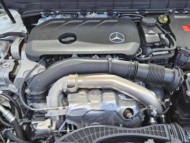 Used 2026 Mercedes-Benz GLB 250 image 21