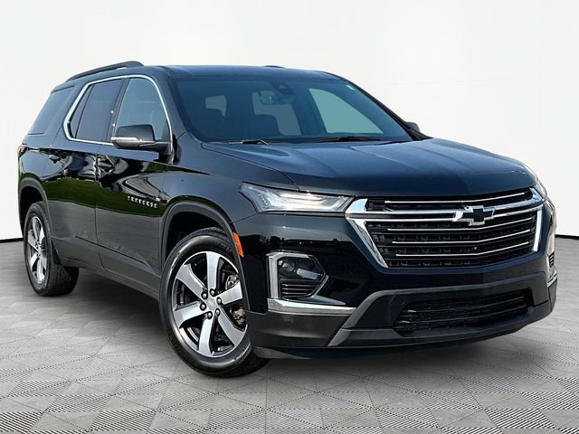 Used 2023 Chevrolet Traverse LT w/ LT Premium Package