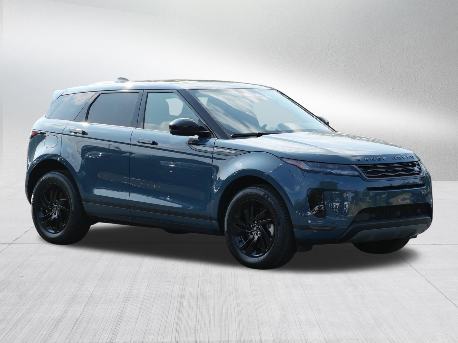Used 2026 Land Rover Range Rover Evoque S AWD/4WD image 7