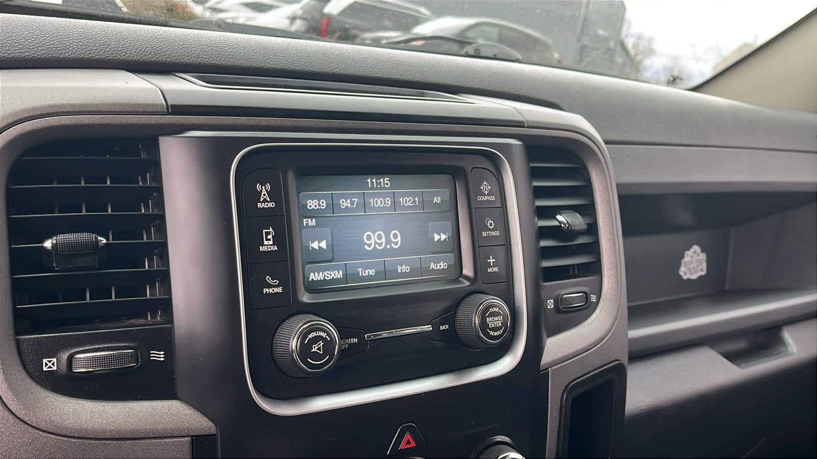 Used 2017 RAM 1500 Express image 15