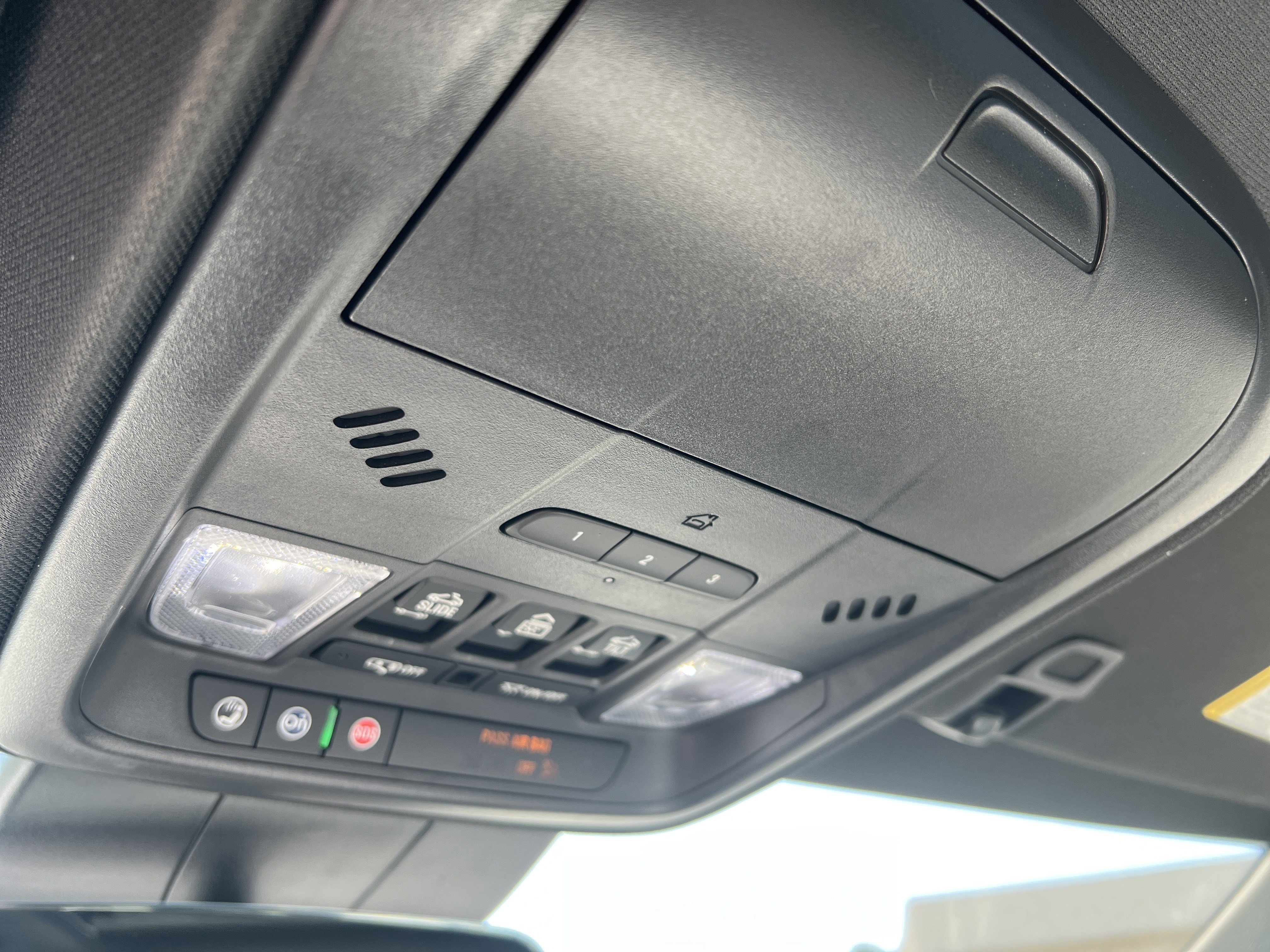 Used 2024 Cadillac XT4 Sport image 25