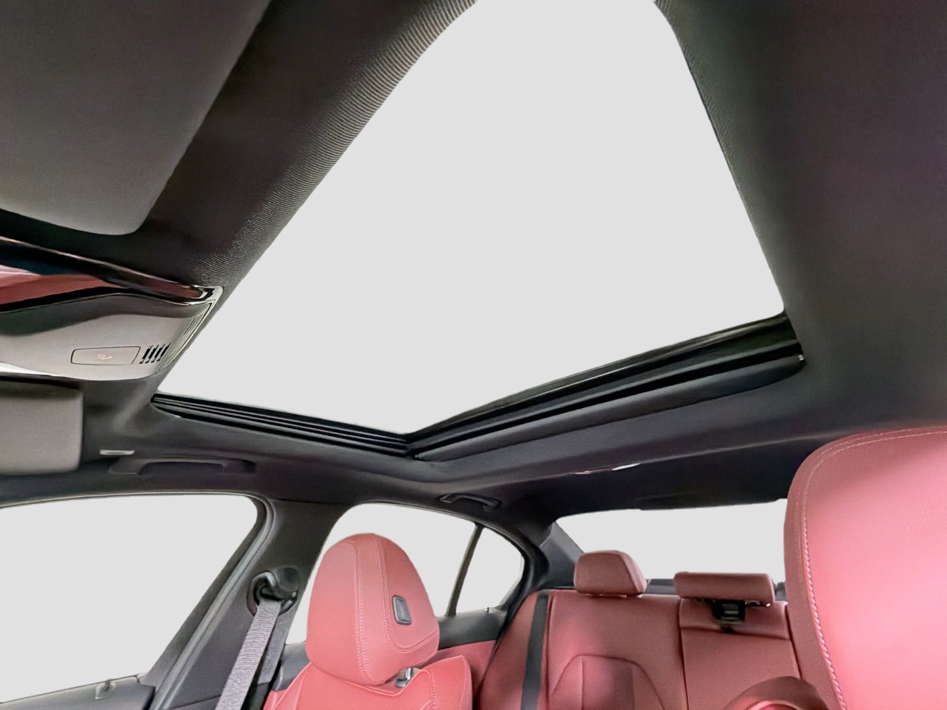 New 2026 BMW 330i xDrive Sedan w/ Premium Package image 21