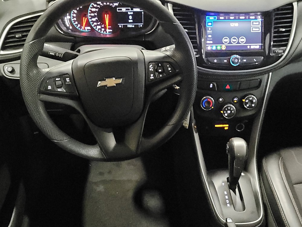 Used 2021 Chevrolet Trax LT image 22