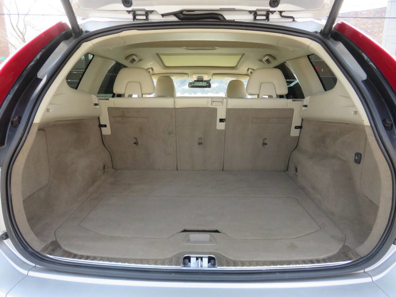 Used 2015 Volvo XC60 T6 Premier Plus image 24