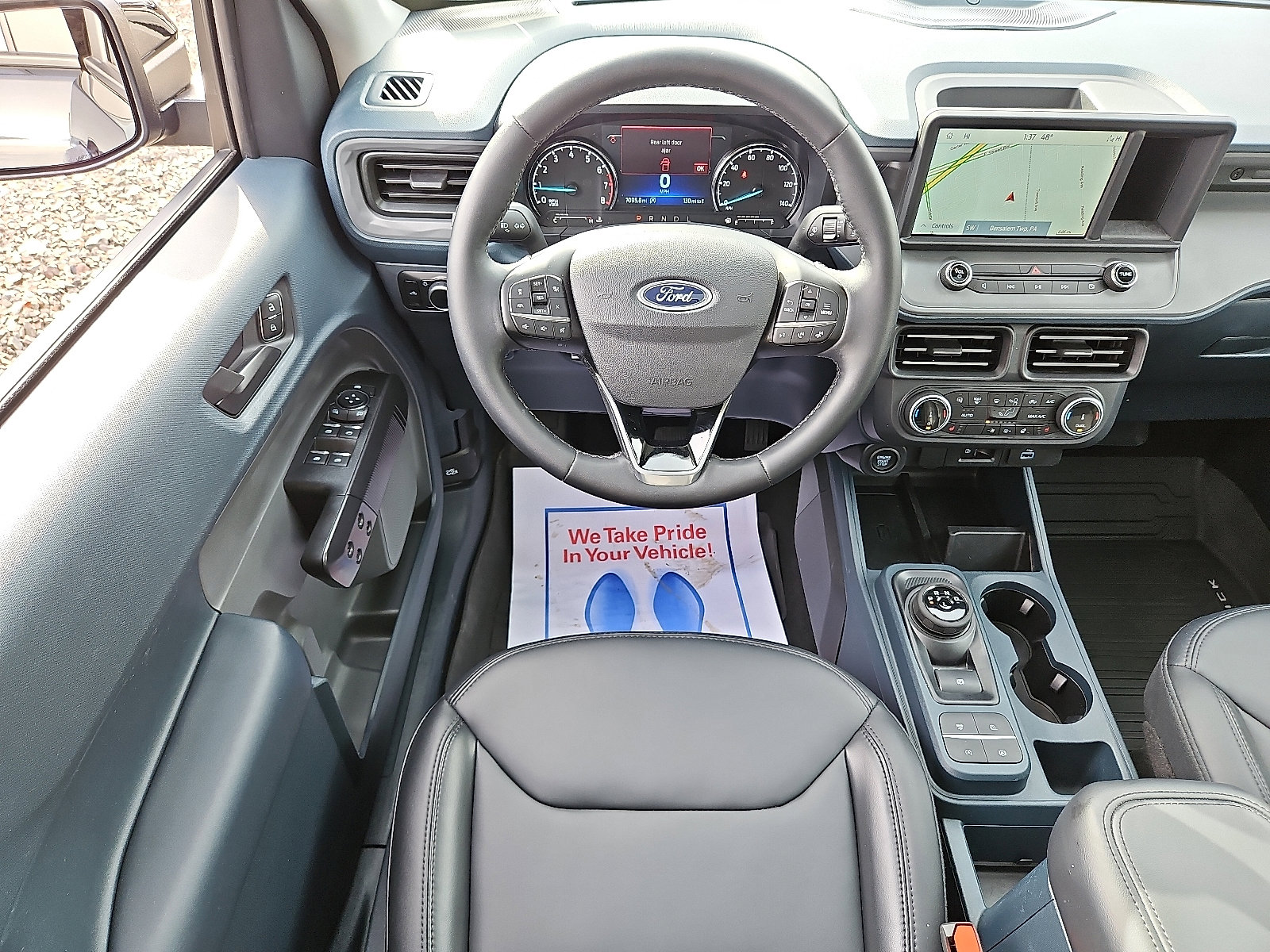 Used 2024 Ford Maverick Lariat w/ Black Appearance Package image 10