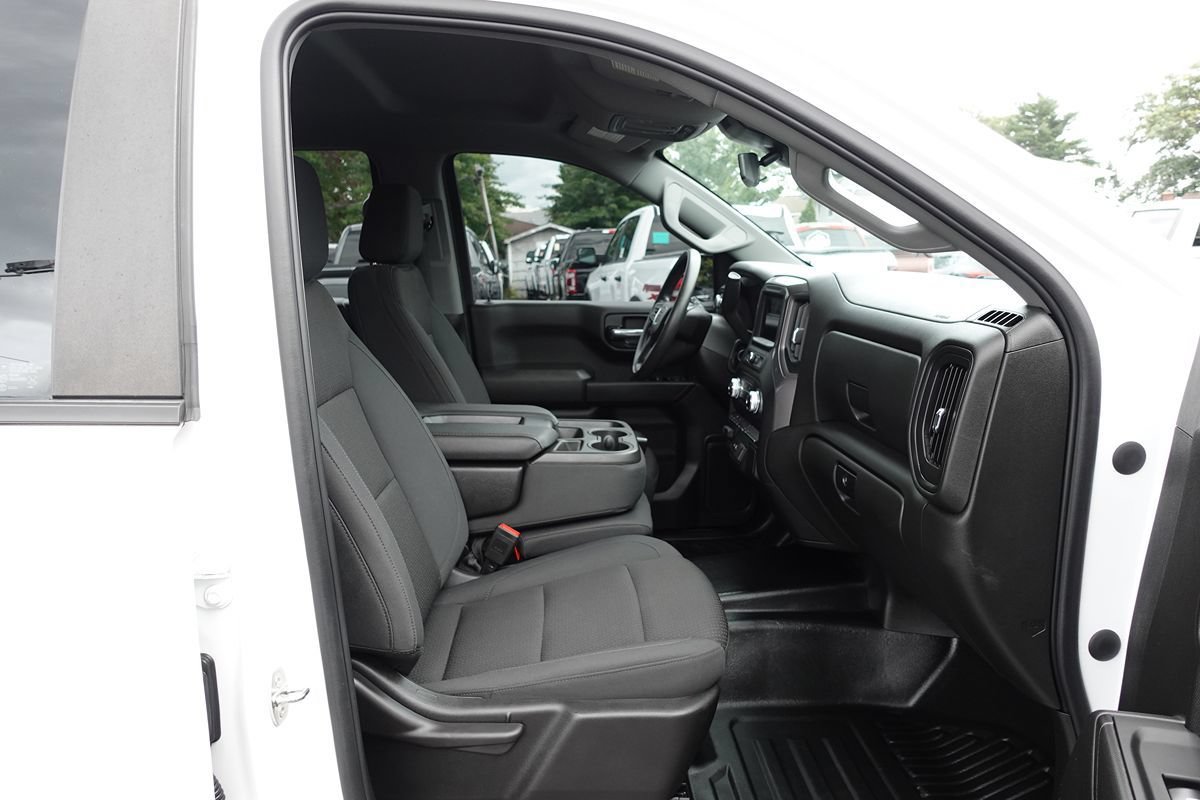 Used 2024 GMC Sierra 1500 Pro w/ Fleet Convenience Package AWD/4WD image 32