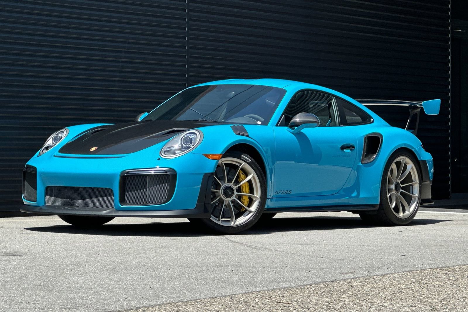 Used 2018 Porsche 911 GT2 RS RWD image 1