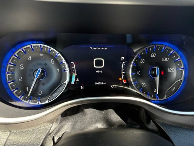 Used 2022 Chrysler Pacifica Touring-L FWD image 26