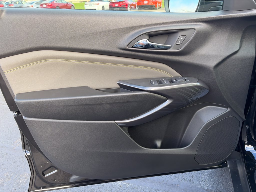 New 2026 Chevrolet Trax ACTIV w/ Driver Confidence Package FWD image 16