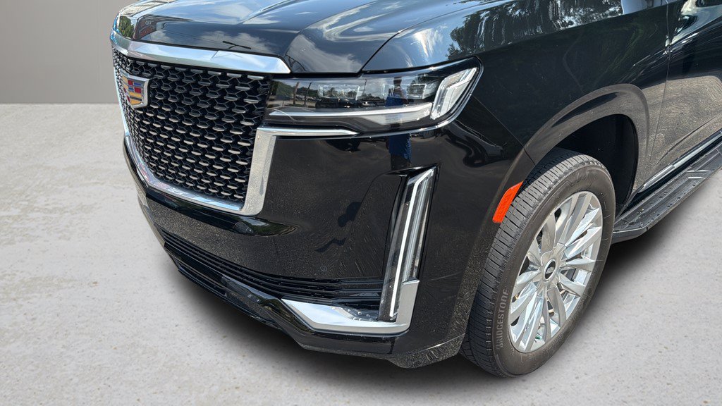 Certified 2024 Cadillac Escalade Premium Luxury w/ LPO, Floor Liner Package AWD/4WD image 9