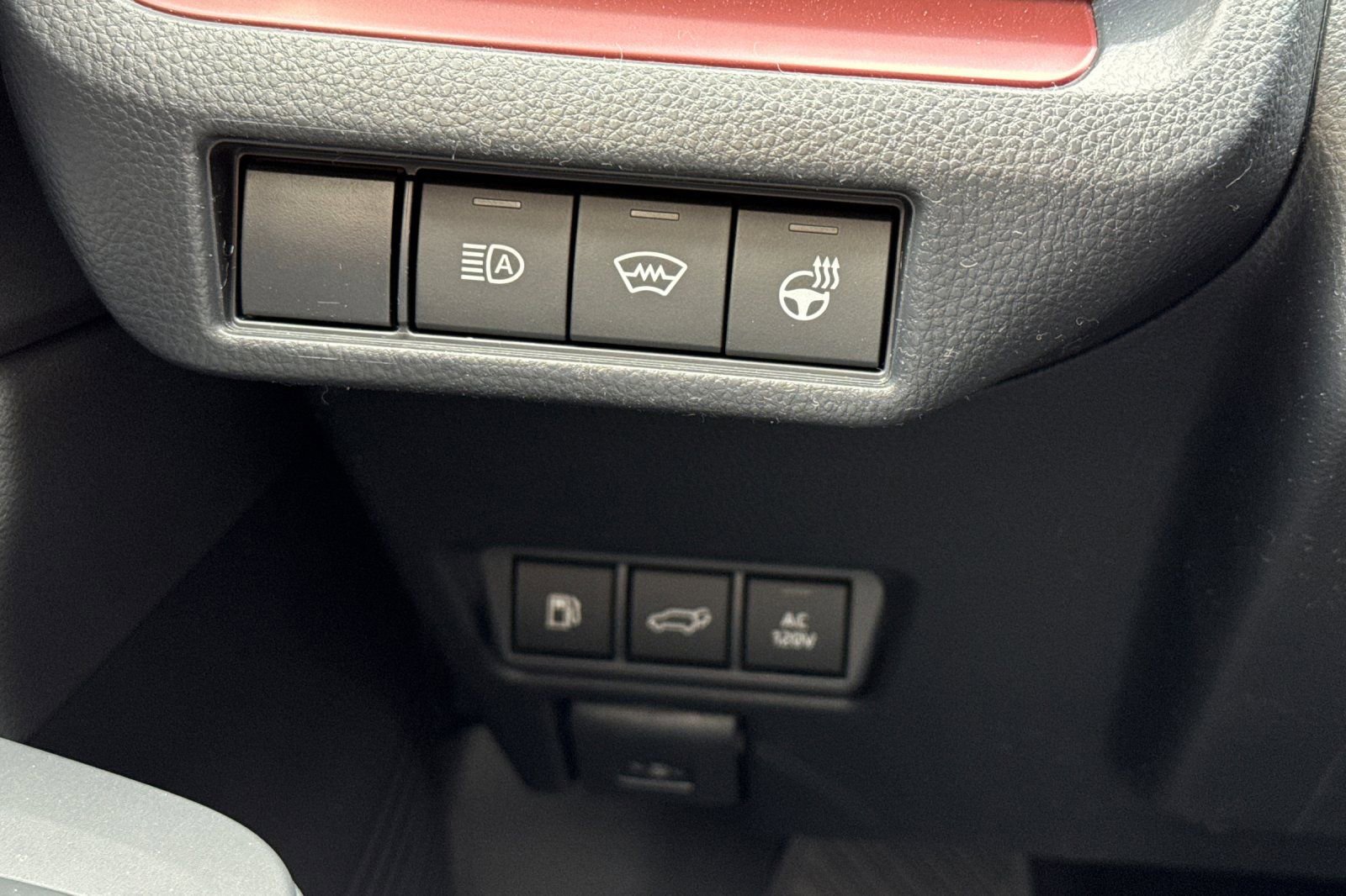 New 2026 Toyota Prius Plug-In Hybrid FWD image 29