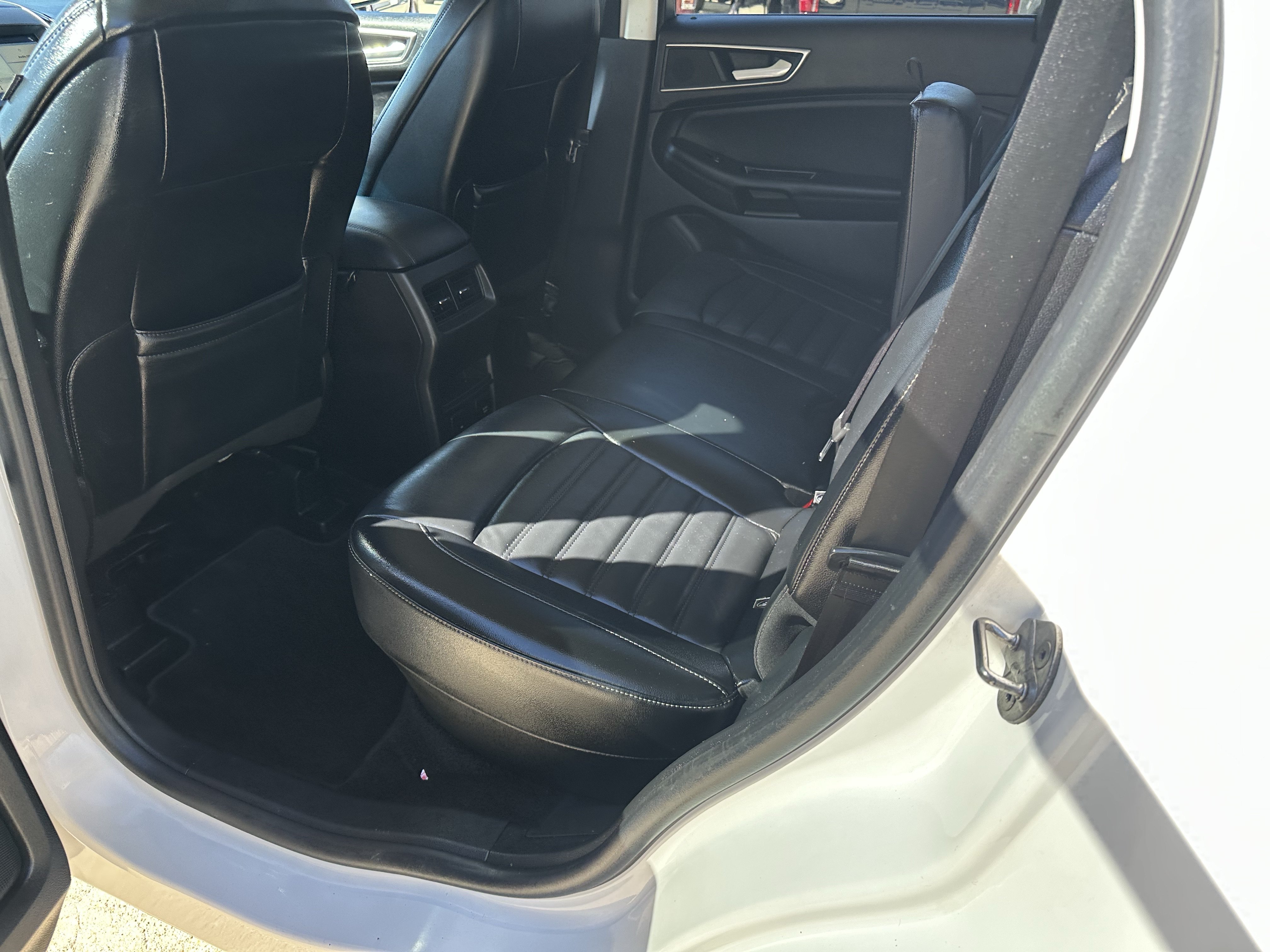 Used 2016 Ford Edge SEL w/ Equipment Group 201A AWD/4WD image 7