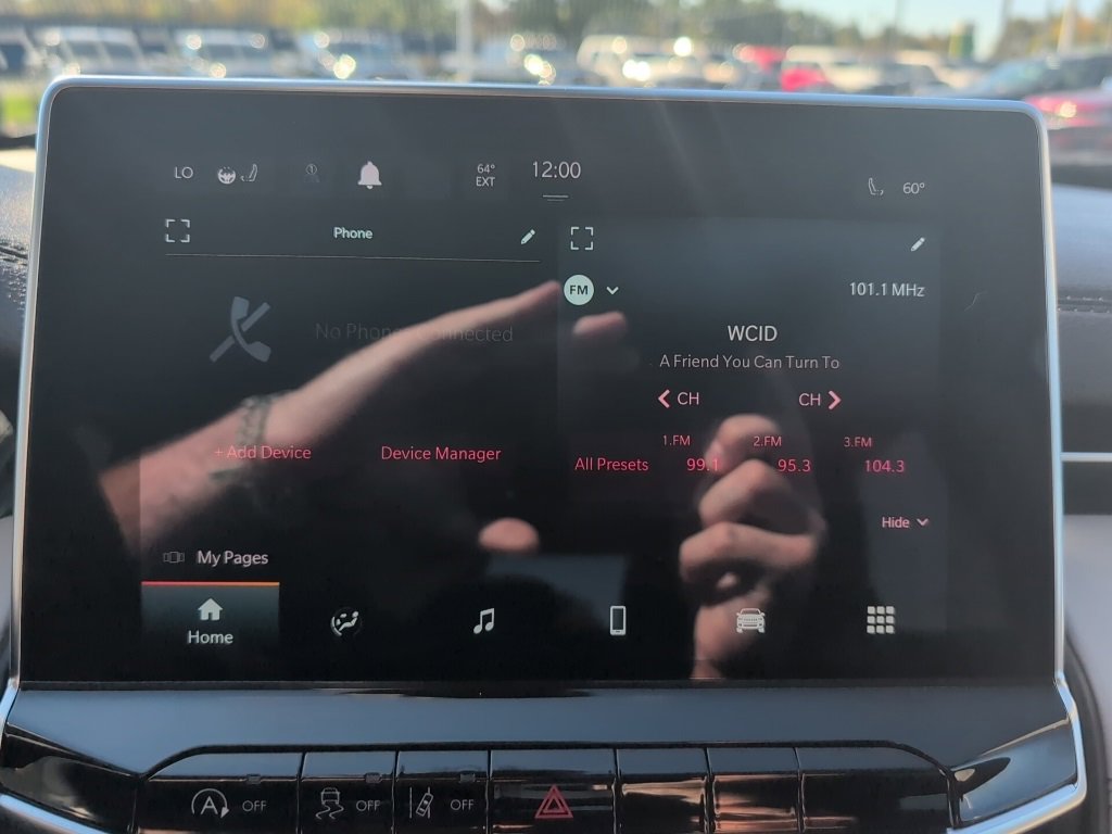 Used 2022 Jeep Compass Limited image 31