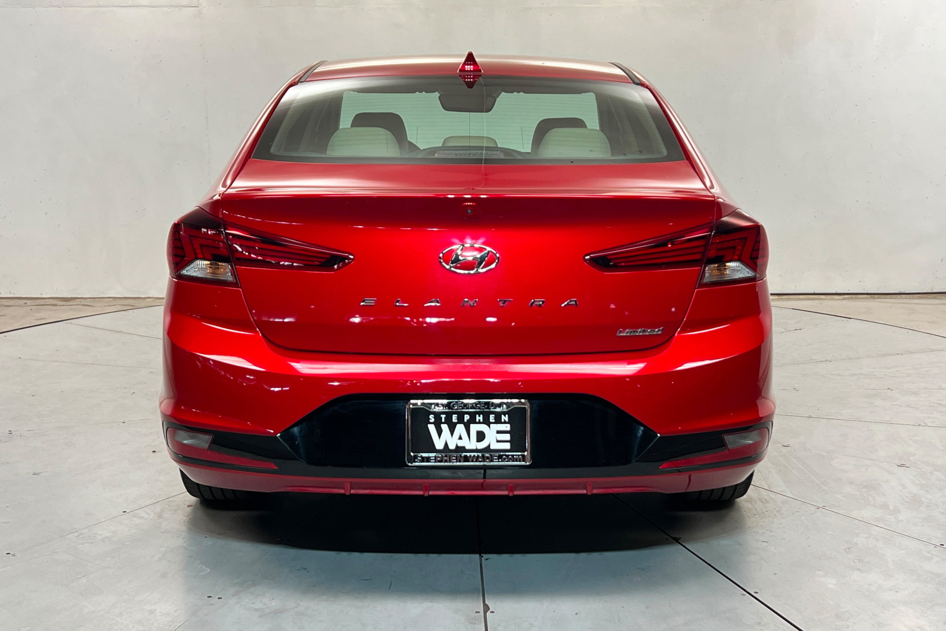 Used 2020 Hyundai Elantra Limited FWD image 4