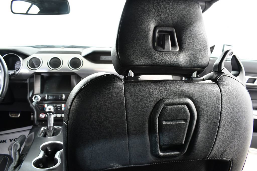 Used 2018 Ford Mustang Premium image 17