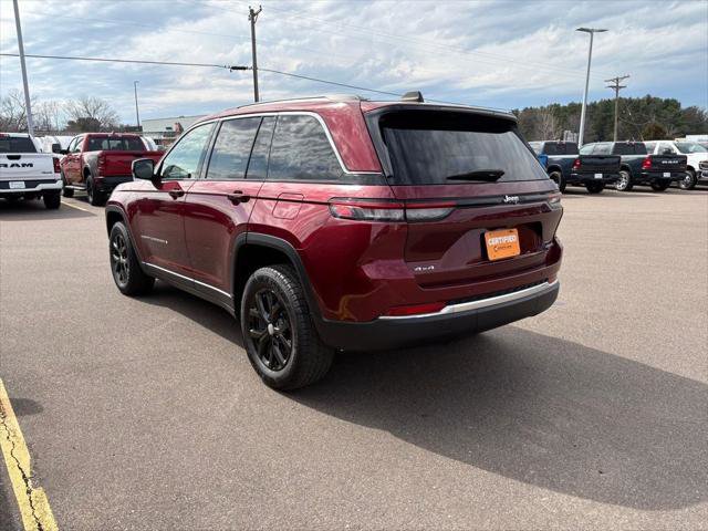 Certified 2023 Jeep Grand Cherokee Limited AWD/4WD image 3