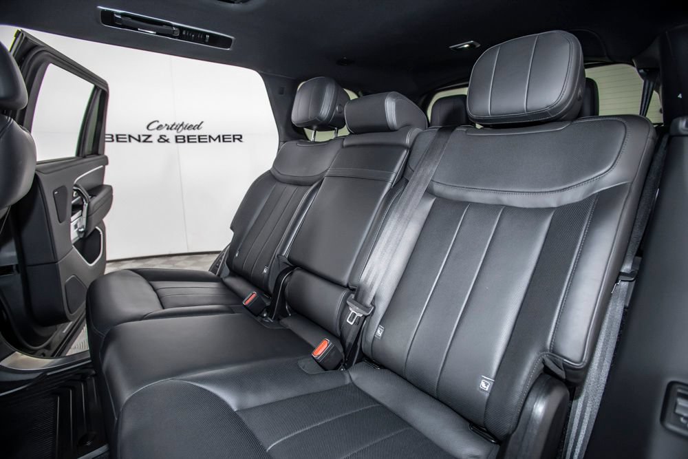 Used 2024 Land Rover Range Rover Long Wheelbase SE AWD/4WD image 15