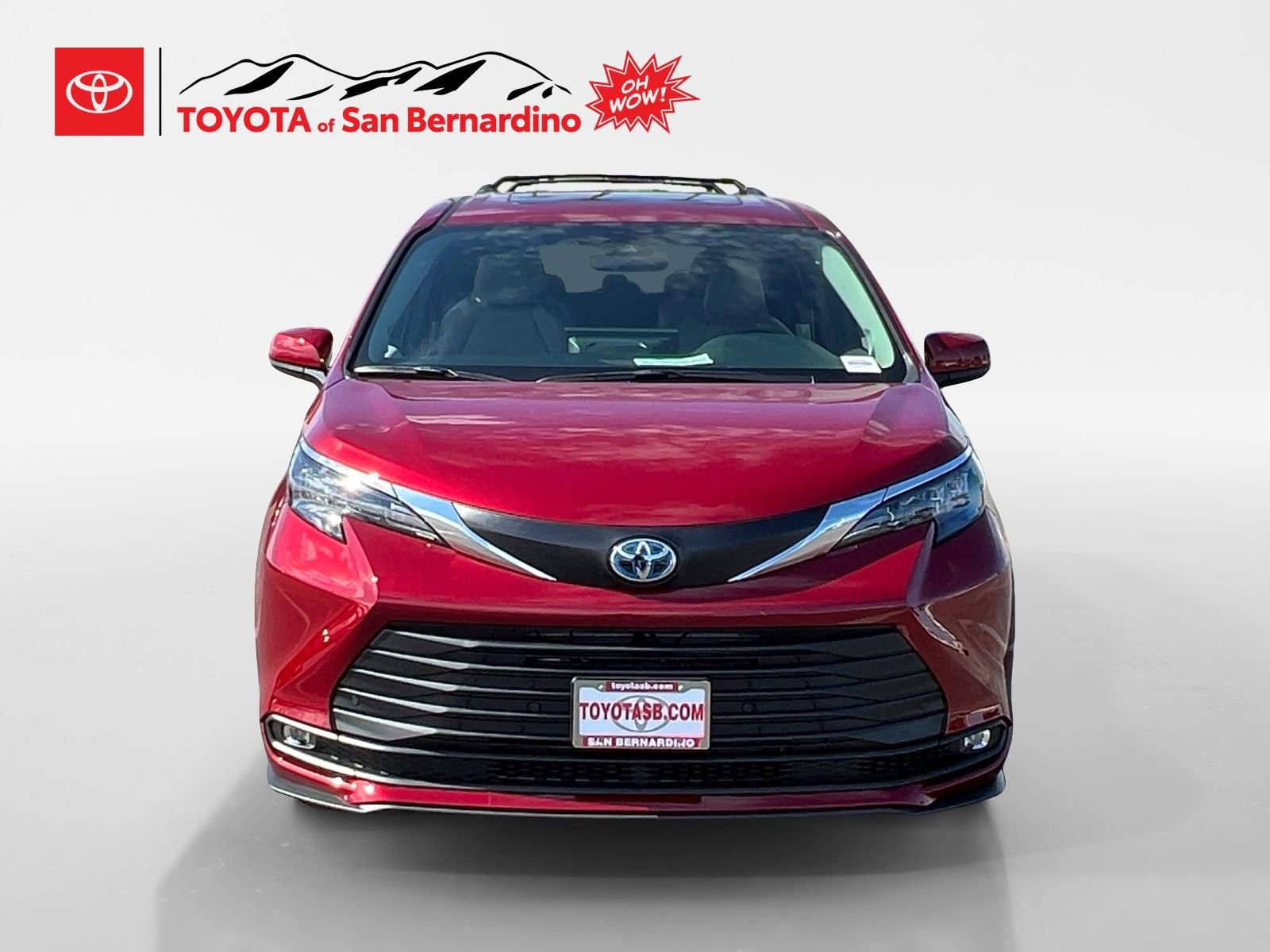 Certified 2025 Toyota Sienna XLE w/ XLE Plus Package image 8