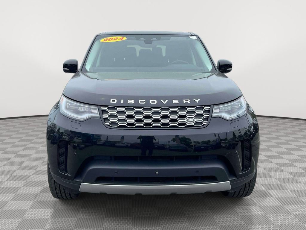 Used 2024 Land Rover Discovery S AWD/4WD image 2