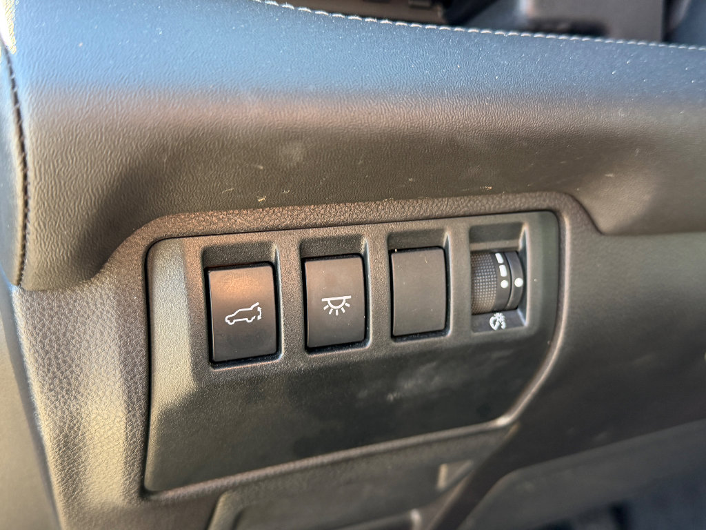 Used 2023 Subaru Ascent Limited image 12