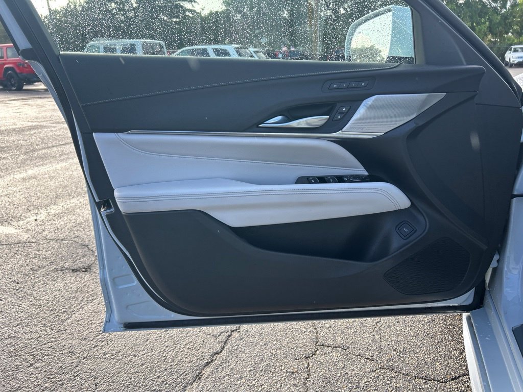 Used 2021 Cadillac CT4 Premium Luxury RWD image 35