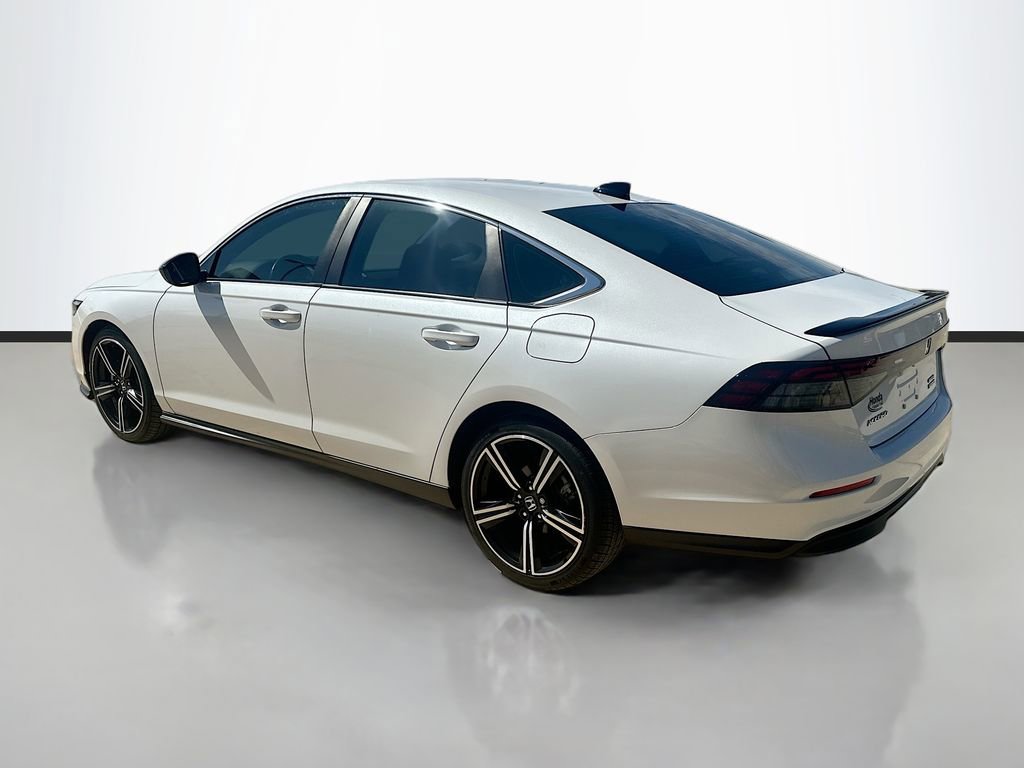 Used 2023 Honda Accord Sport image 5