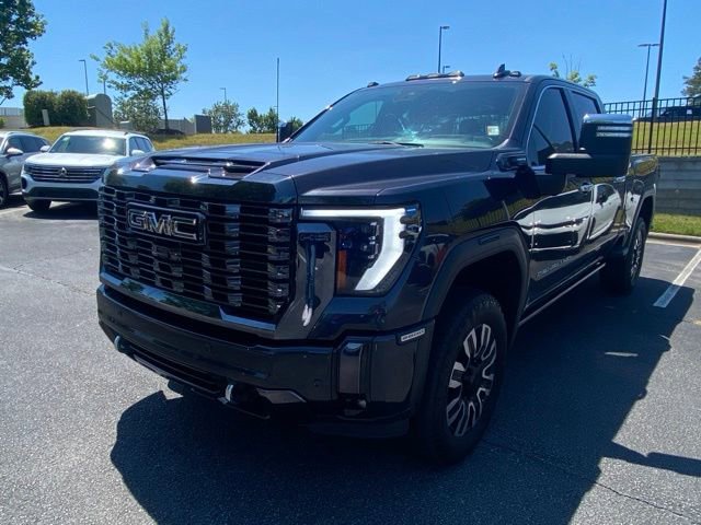Used 2024 GMC Sierra 2500 Denali Ultimate w/ Max Trailering Package AWD/4WD image 8