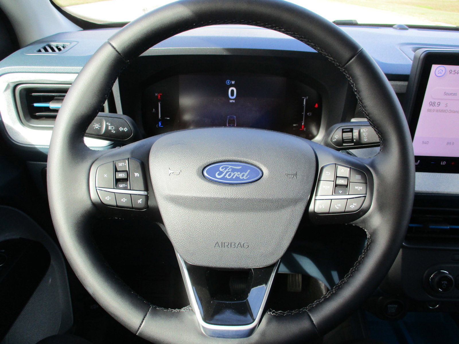 New 2025 Ford Maverick XLT w/ XLT Luxury Package image 13