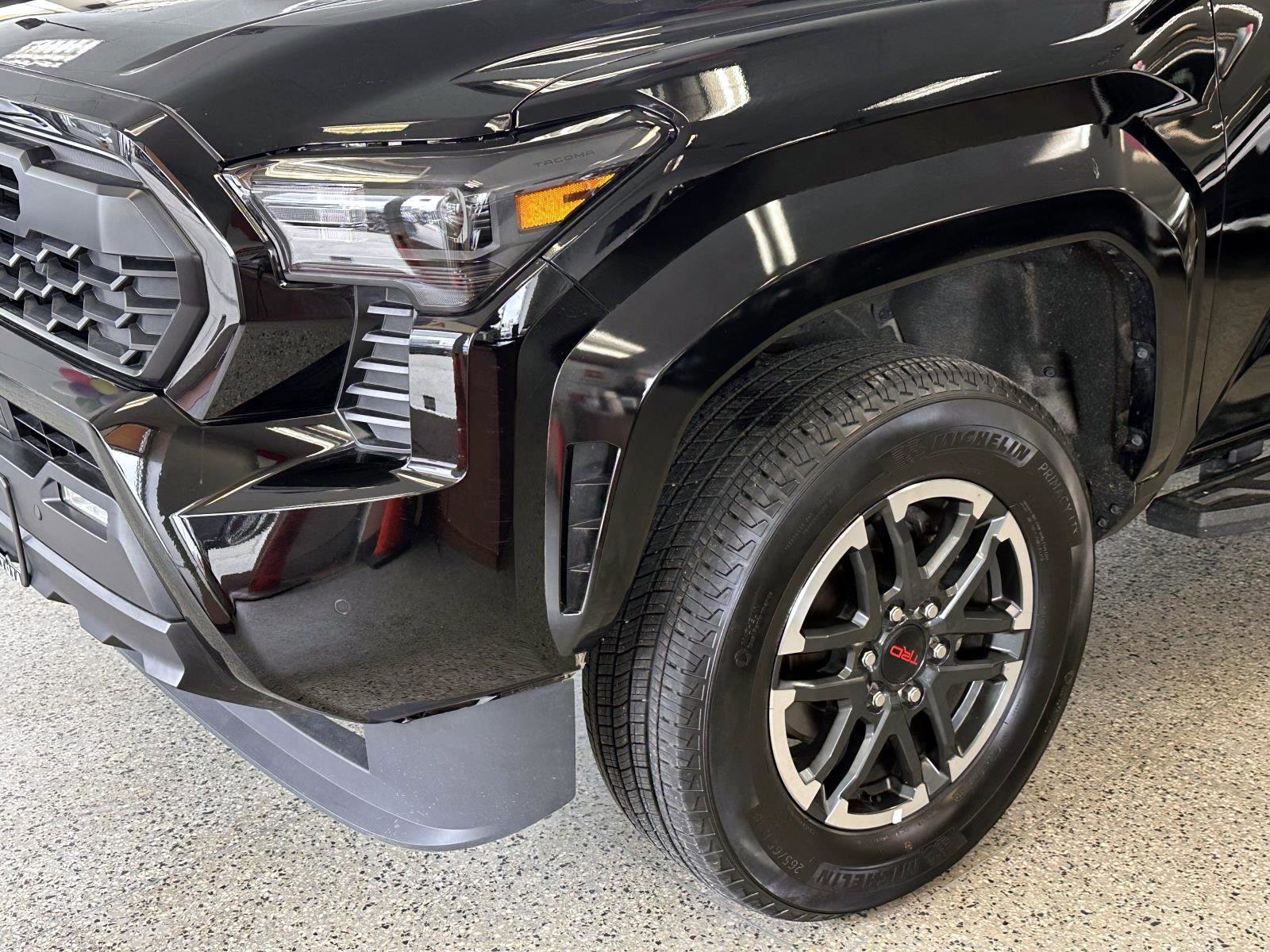 Certified 2025 Toyota Tacoma TRD Sport w/ TRD Sport Upgrade Package AWD/4WD image 7