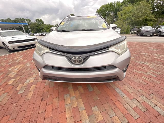 Used 2018 Toyota RAV4 XLE FWD image 3