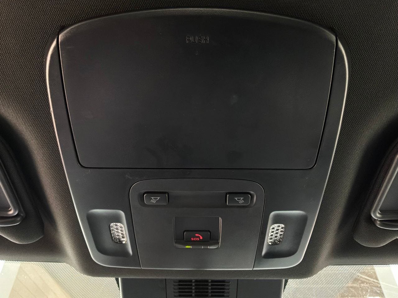 Used 2025 Toyota Camry SE FWD image 17