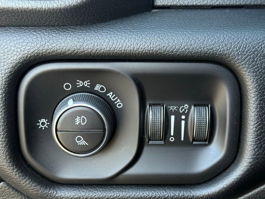 Certified 2020 RAM 1500 Laramie image 26