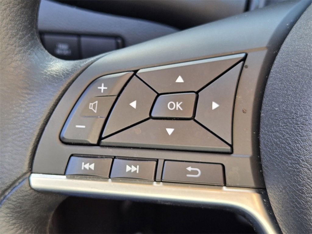 Used 2024 Nissan Sentra SV image 28