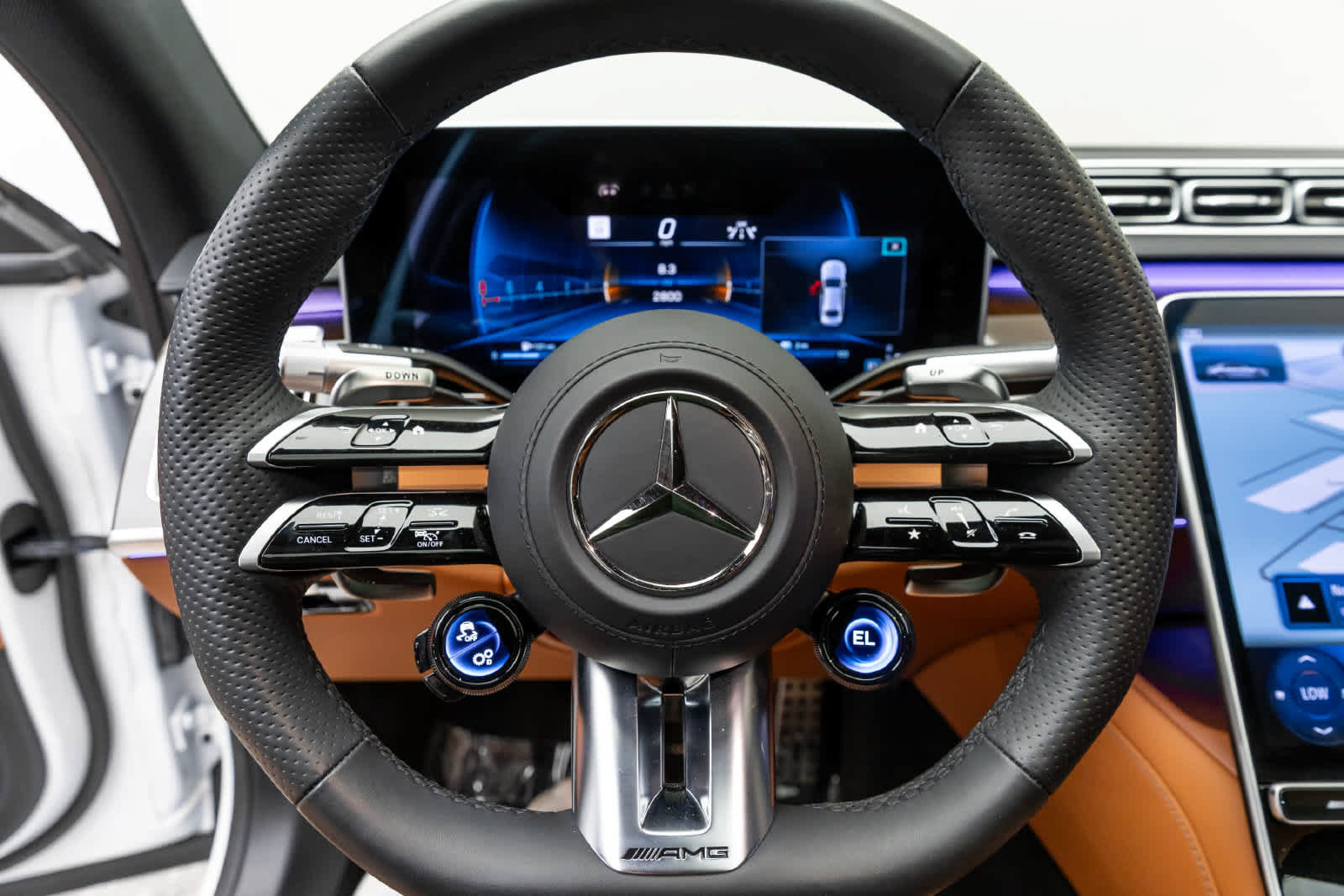 Used 2025 Mercedes-Benz S 63 AMG S w/ Rear Seat Package image 19