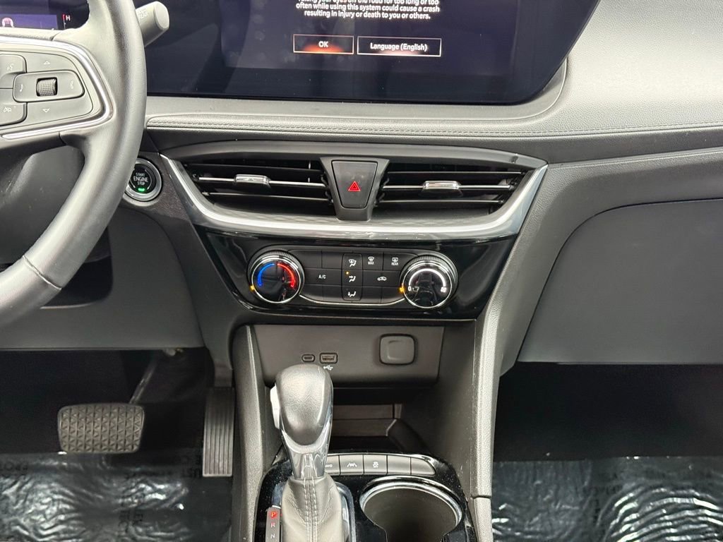 Used 2024 Buick Encore GX Sport Touring AWD/4WD image 19