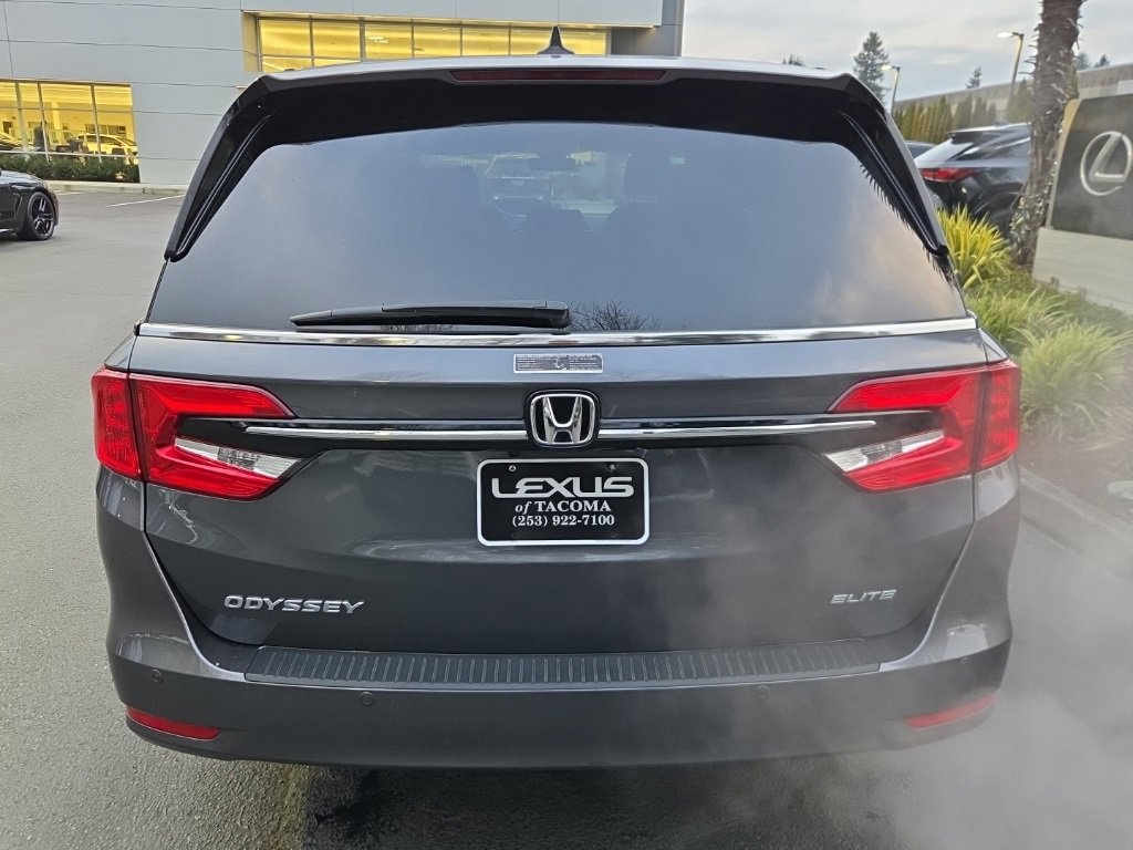Used 2024 Honda Odyssey Elite image 6