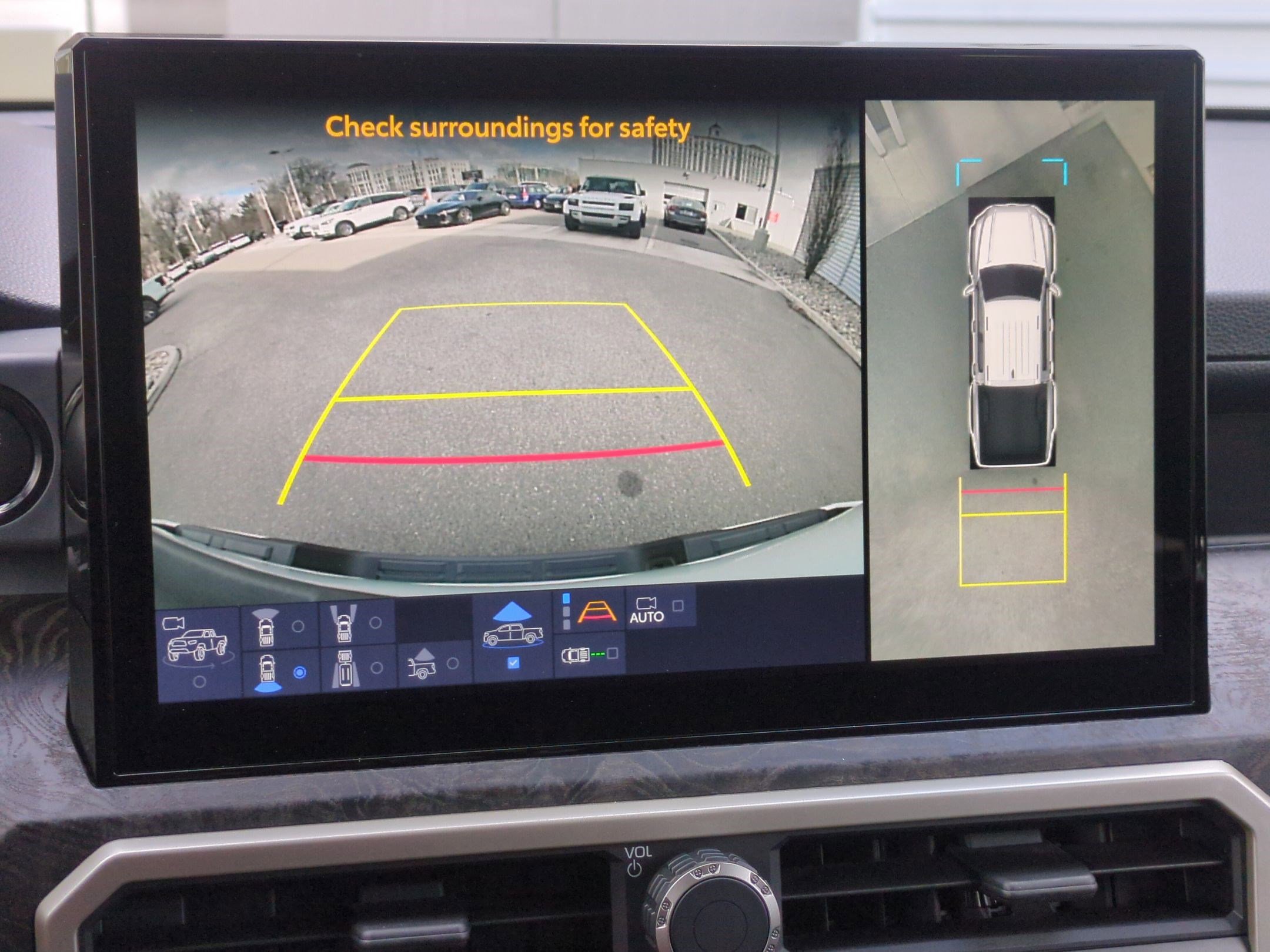 Used 2024 Toyota Tacoma Limited image 18