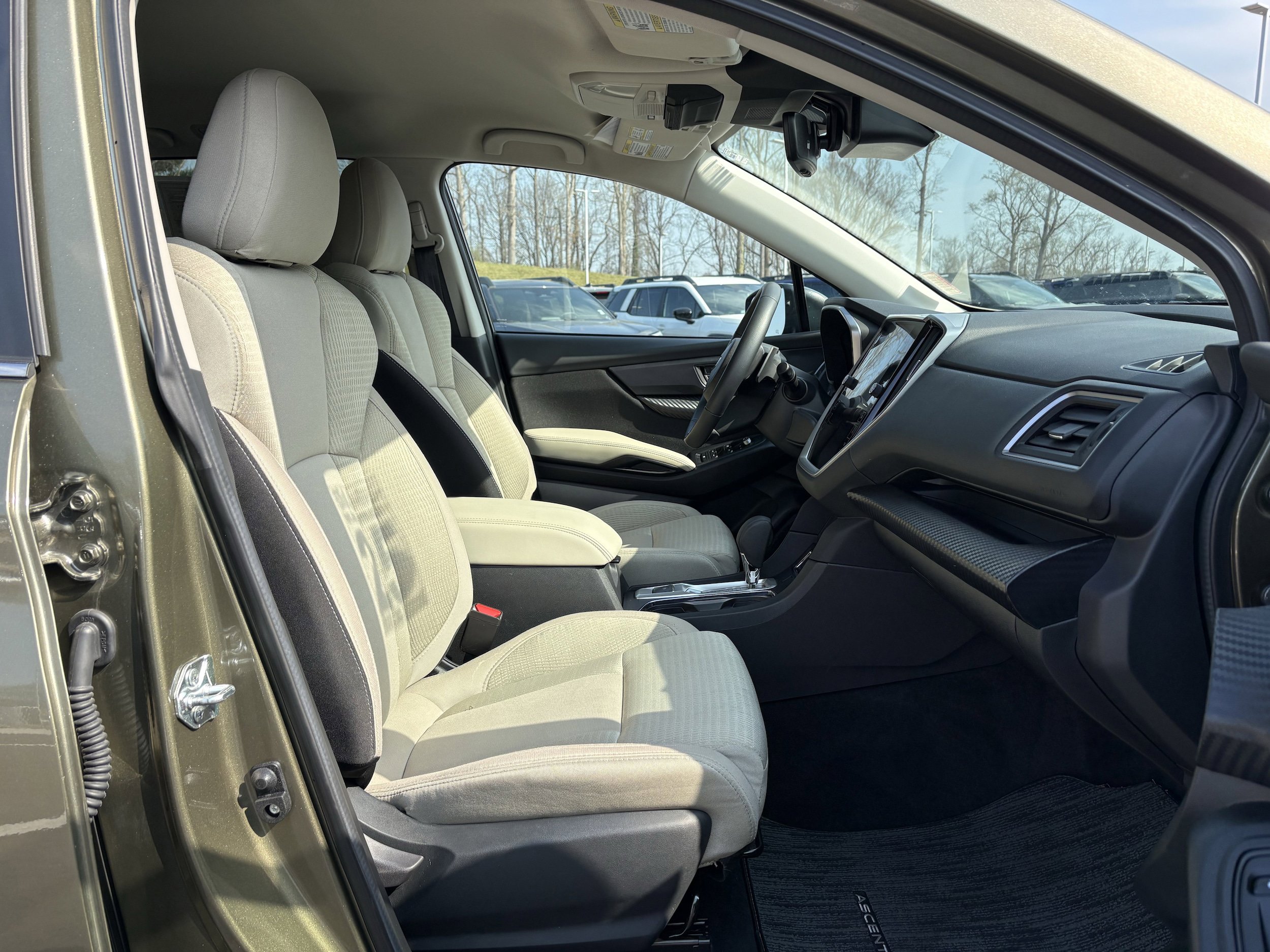 Used 2025 Subaru Ascent Premium image 28