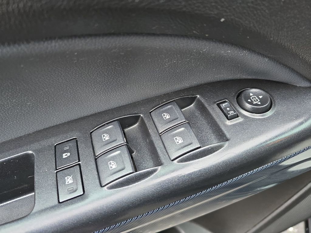 Used 2020 Chevrolet Colorado Z71 image 12