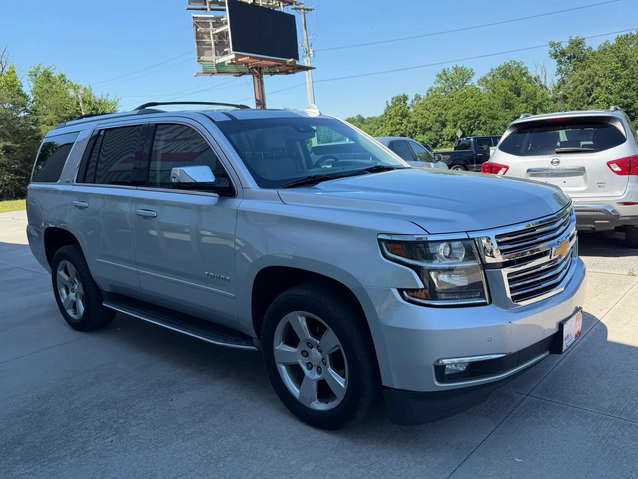 Used 2016 Chevrolet Tahoe LTZ AWD/4WD image 42