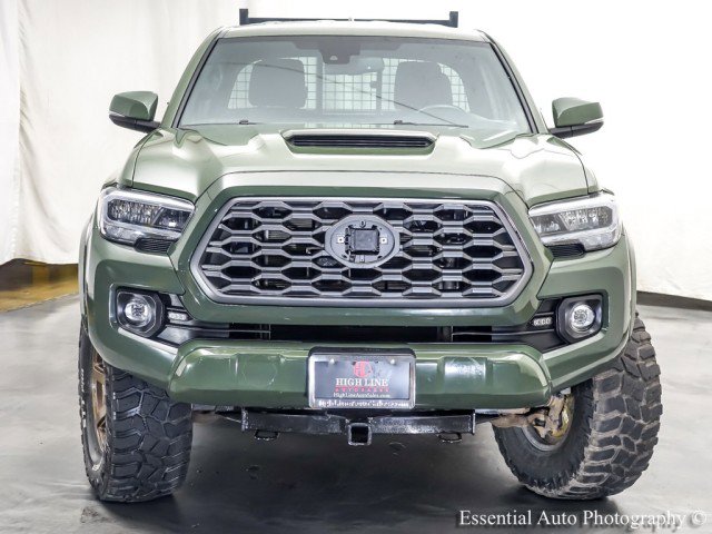 Used 2022 Toyota Tacoma TRD Sport w/ Black Out Package (TMS) AWD/4WD image 6