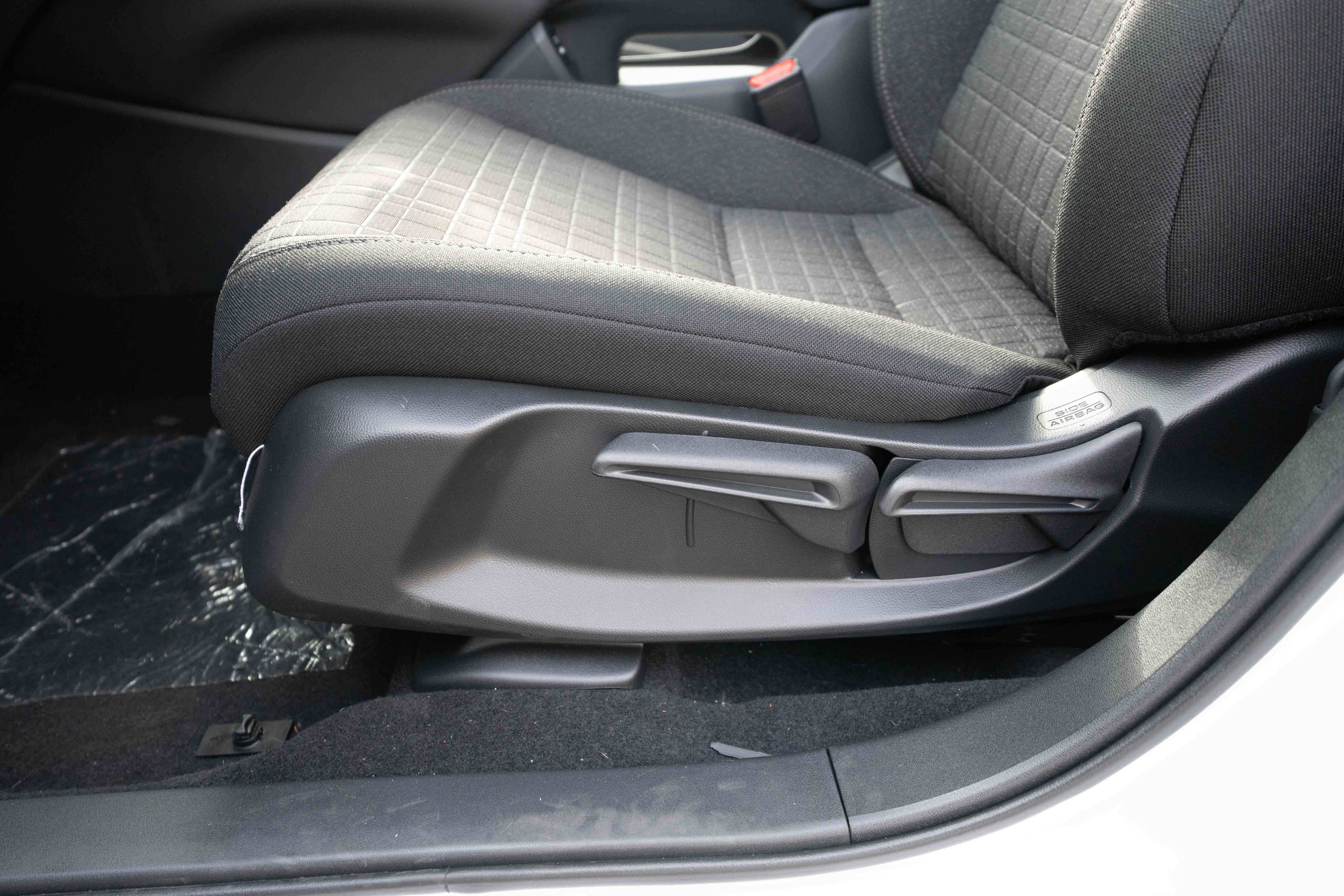 New 2026 Honda HR-V LX image 12