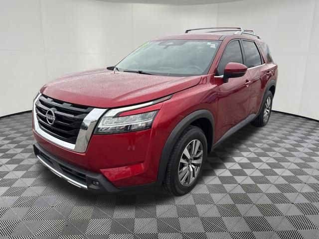 Used 2023 Nissan Pathfinder SL image 12